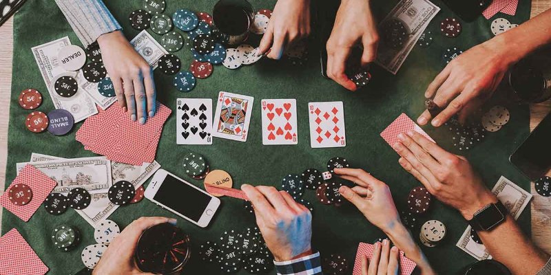 Xác định người thắng trong Poker 
